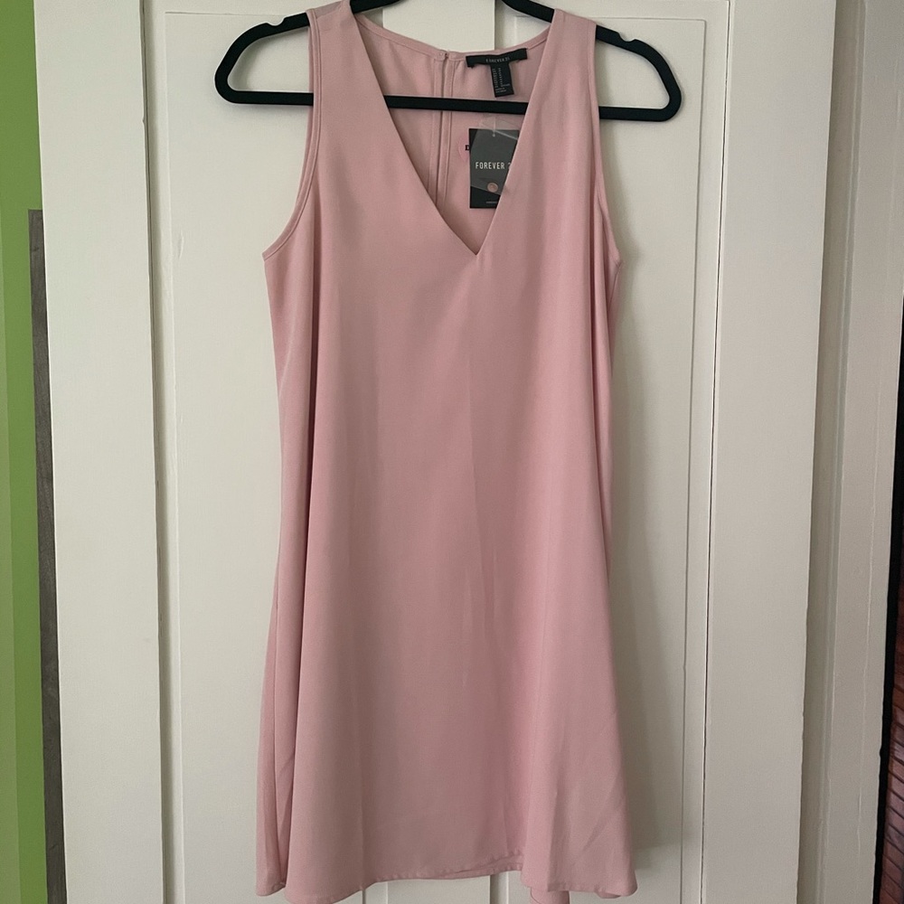 Forever 21 blush pink v-neck dress